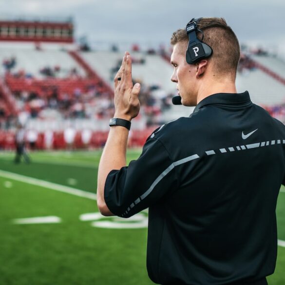 the-importance-of-strength-training-for-female-athletes-trend-wave-mag